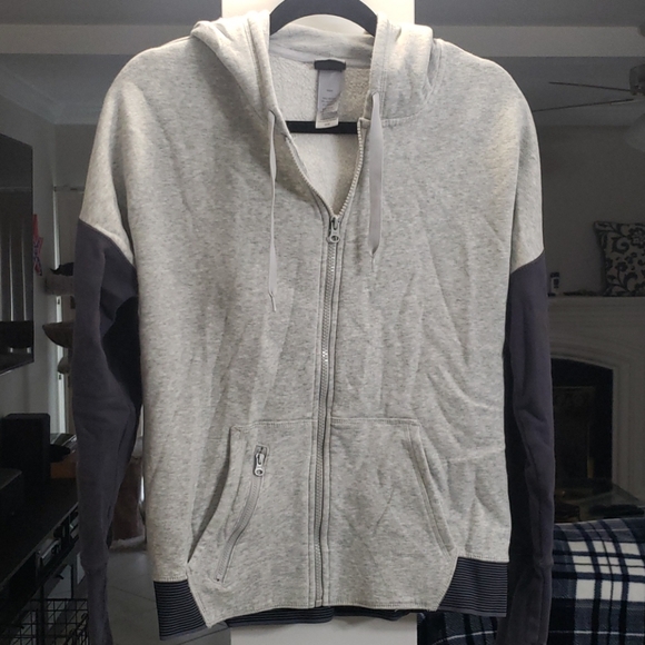 Champion Tops - Champion Zipper hoodie